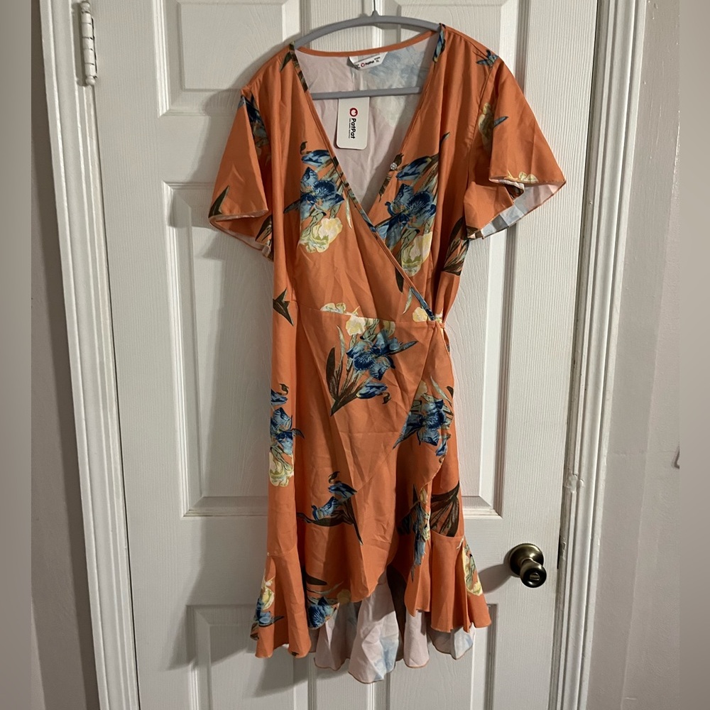 Pat pat floral wrap dress
